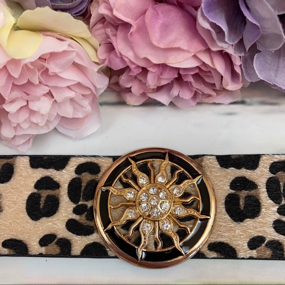 Light Leopard Wrap Gold Crystal Sun Cuff Bracelet - Picture 5 of 8